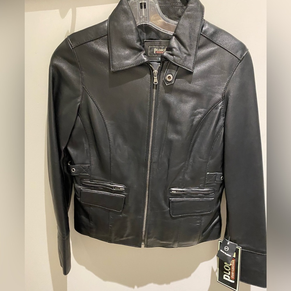 Ladies NWT Plonge Leather Jacket. Color Black Size Small